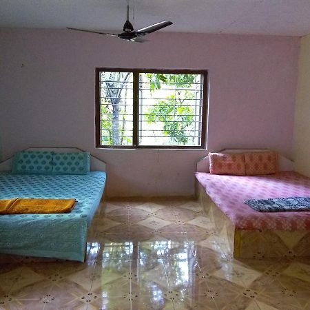 Om Shree Bed And Breakfast Harihareshwar Exteriér fotografie