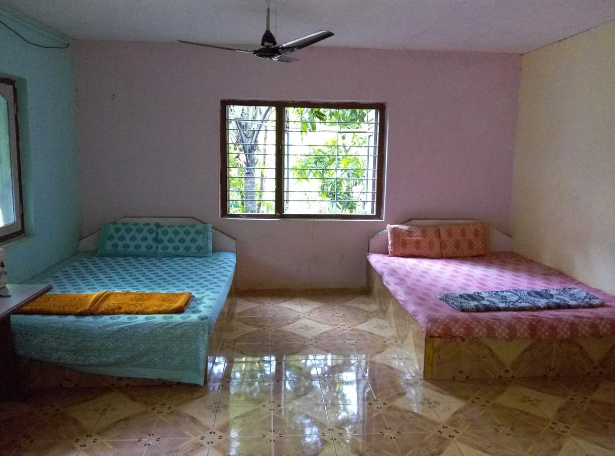 Om Shree Bed And Breakfast Harihareshwar Exteriér fotografie