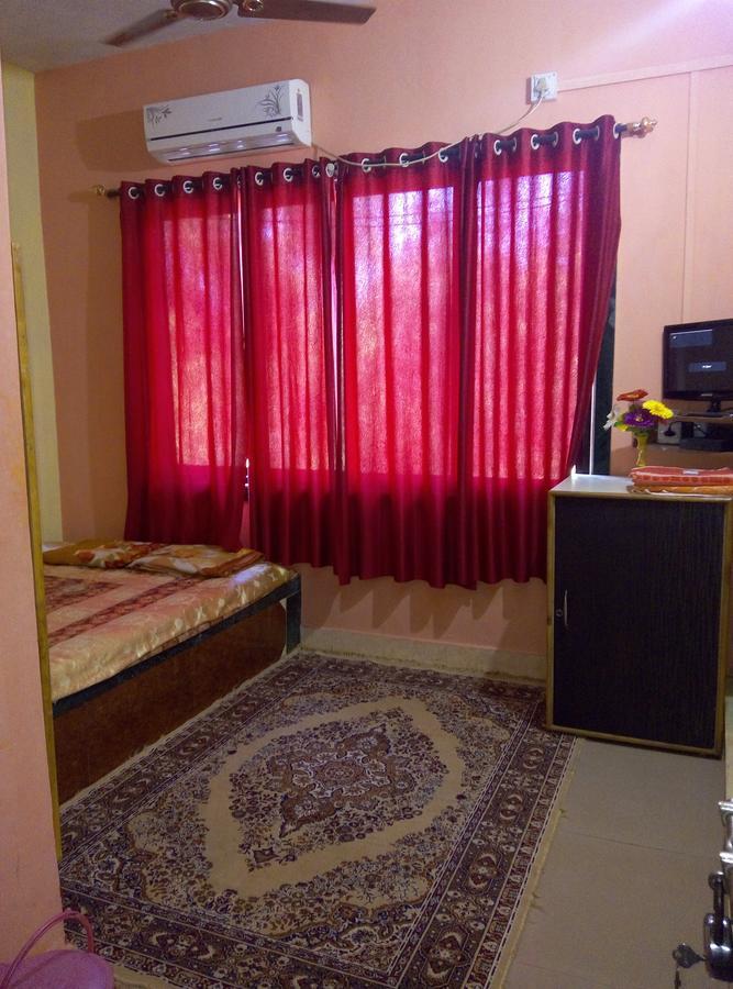 Om Shree Bed And Breakfast Harihareshwar Exteriér fotografie